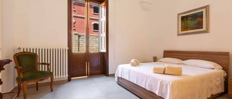 Fer et planche Ă repasser, accĂšs Internet