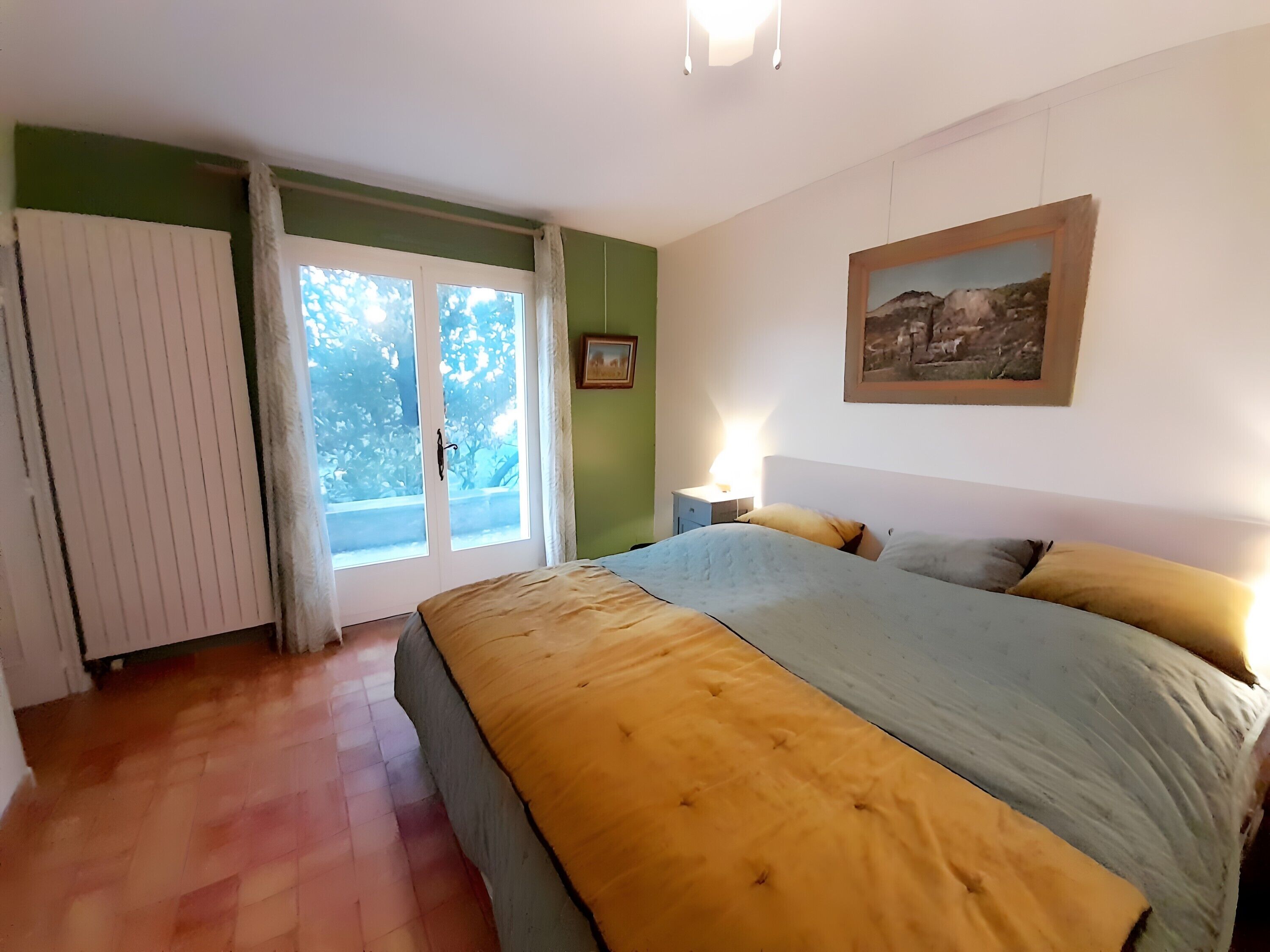 4 chambres, fer et planche à repasser, Wi-Fi