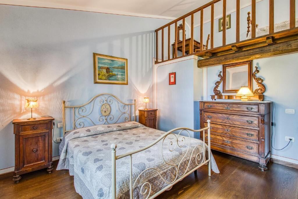 Galestro | 高級寢具、羽絨被、書桌、嬰兒床 (收費)