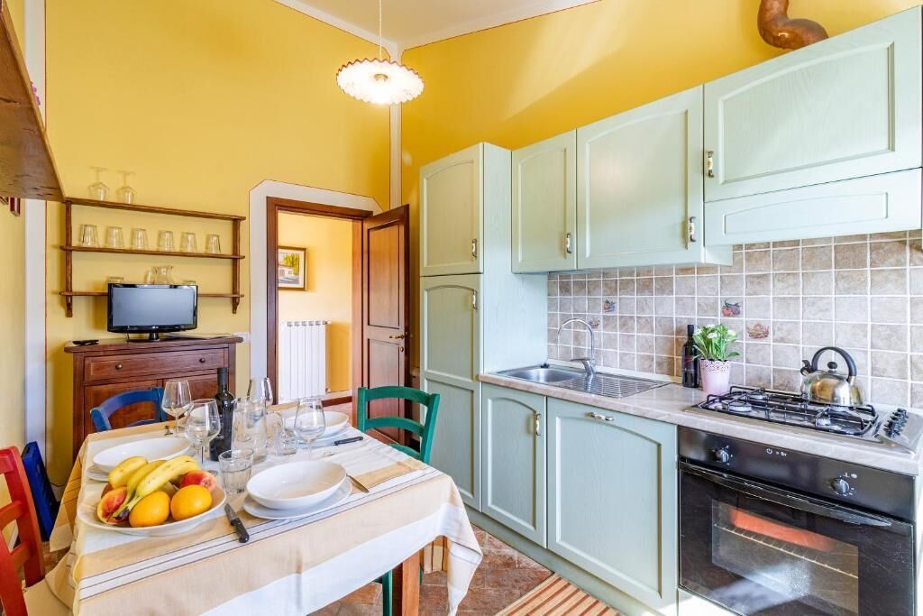 Tignanello | 客廳 | 32 吋平面電視連衛星電視頻道