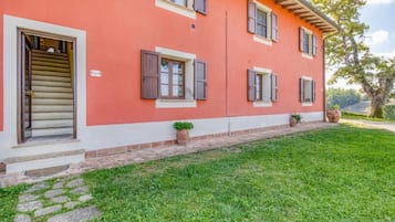 Enceinte de lâhĂ©bergement