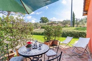 Khu ẩm thực ngoài trời