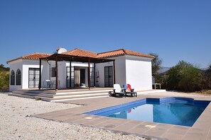 Pool - Cozy casita in the countryside with swimming pool, near Málaga (Almogía)