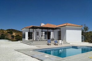 Pool - Cozy casita in the countryside with swimming pool, near Málaga (Almogía)