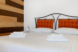 Room - Apartment 'Lory' with Mountain View and Balcony (Daldoss)