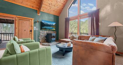 Rushmore Retreat - 3-bedroom cabin with views of Mt. Rushmore in Keystone