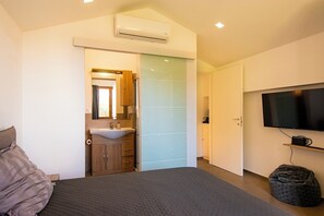 3 chambres, fer et planche à repasser, Wi-Fi gratuit, draps fournis