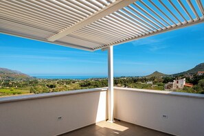 Property grounds - Bellacosa Villa with Private Pool and View (Sicilia)