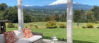 Gorgeous 6-bedroom country house in charming Los Lagos