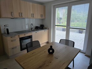 Private kitchen - Razor Vista Apartments in the Soča Valley - Apartment M (Tolmin)