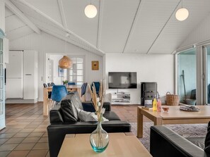 TV, fireplace - "Nimrod" - 70m from the sea by Interhome (Thisted)