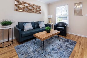 Living area - Charming 2BR for Longer Visits in CLT (Charlotte)