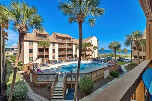 Property grounds - Two bedroom steps from the beach fully updated! (Myrtle Beach)