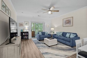 TV - Updated 2 bedroom 2 bath in barefoot landing (North Myrtle Beach)