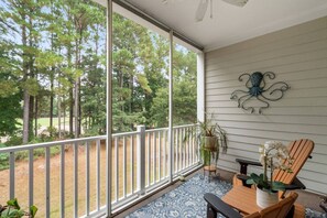 Property grounds - Updated 2 bedroom 2 bath in barefoot landing (North Myrtle Beach)