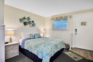 1 habitación, decoración personalizada y muebles diferentes