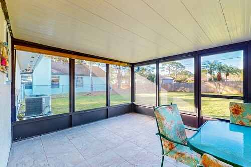 Cozy Palm Bay Get Away