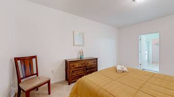 3 bedrooms, individually decorated, individually furnished, bed sheets