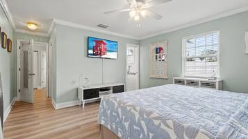 Rumah, Beberapa Tempat Tidur, akses ke kolam renang (Lakehouse Sunsets) | 3 kamar tidur dan didekorasi berbeda-beda