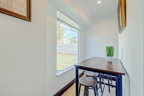 House, Multiple Beds, Patio, Garden View (Paradise Dream Vacations #1) | Dining - Paradise Dream Vacations #1 (Indialantic)