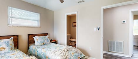 Maison, Plusieurs lits, balcon, vue sur le jardin (Paradise Dream Vacations #2) | 3 chambres, décor unique, ameublement unique, literie fournie