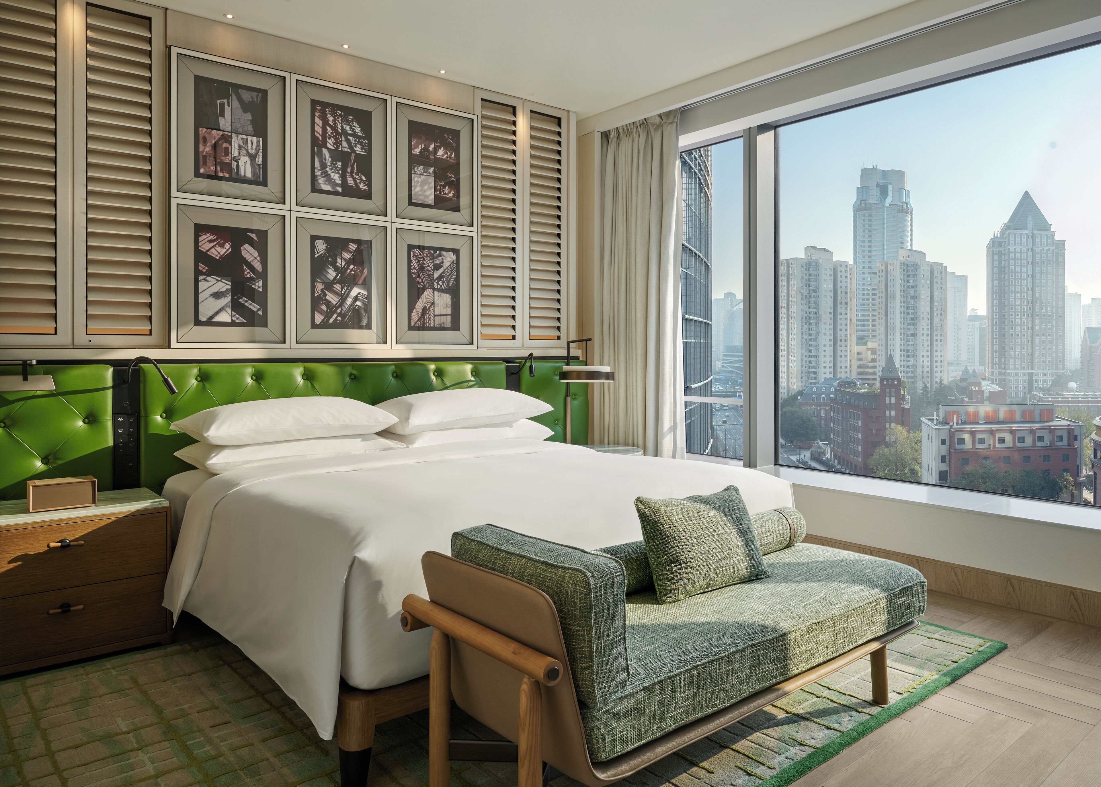 Free minibar items, in-room safe, free WiFi, bed sheets