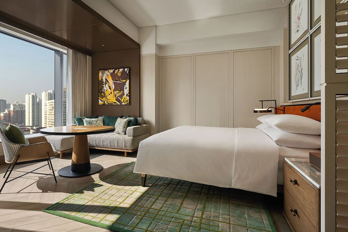 Deluxe-huone, 1 suuri parisÀnky (High Floor) | Minibaari (osa tuotteista ilmaisia), tallelokero huoneessa