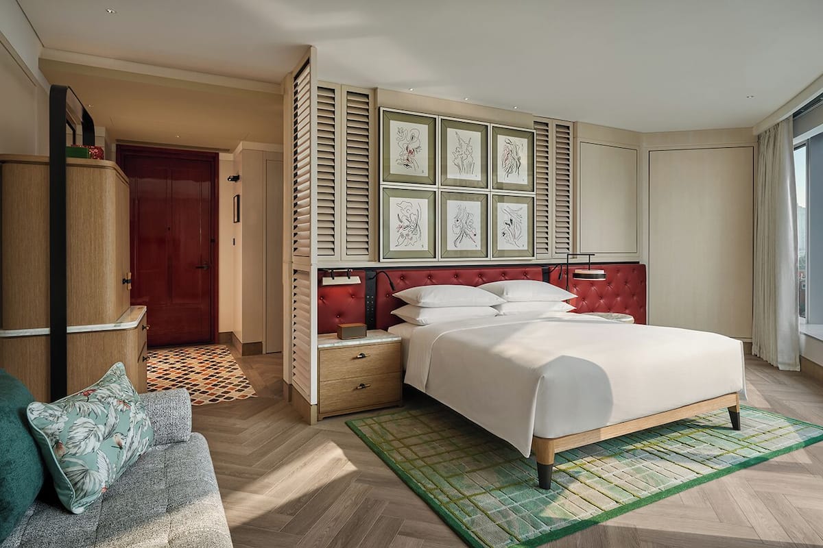 Huone, 1 suuri parisÀnky, kulmassa | Minibaari (osa tuotteista ilmaisia), tallelokero huoneessa