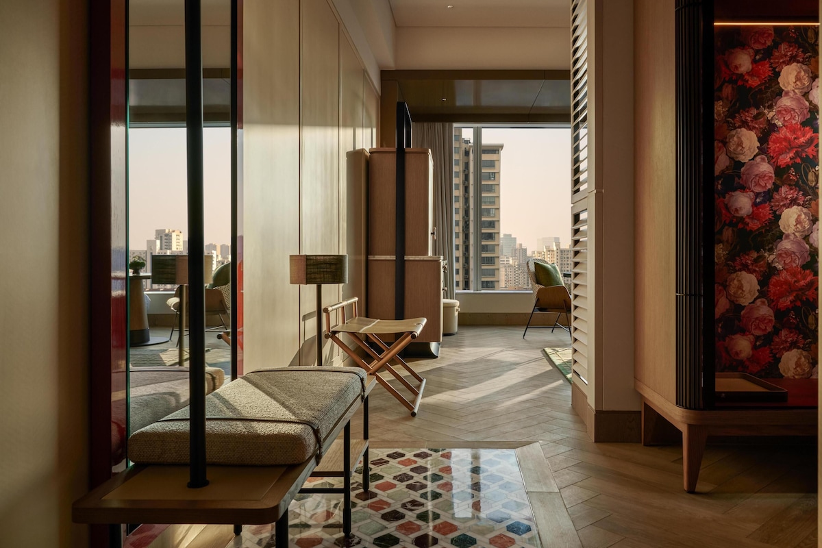 디럭스룸, 킹사이즈침대 1개 (High Floor) | 무료 미니바 품목, 객실 내 금고, 무료 WiFi, 침대 시트