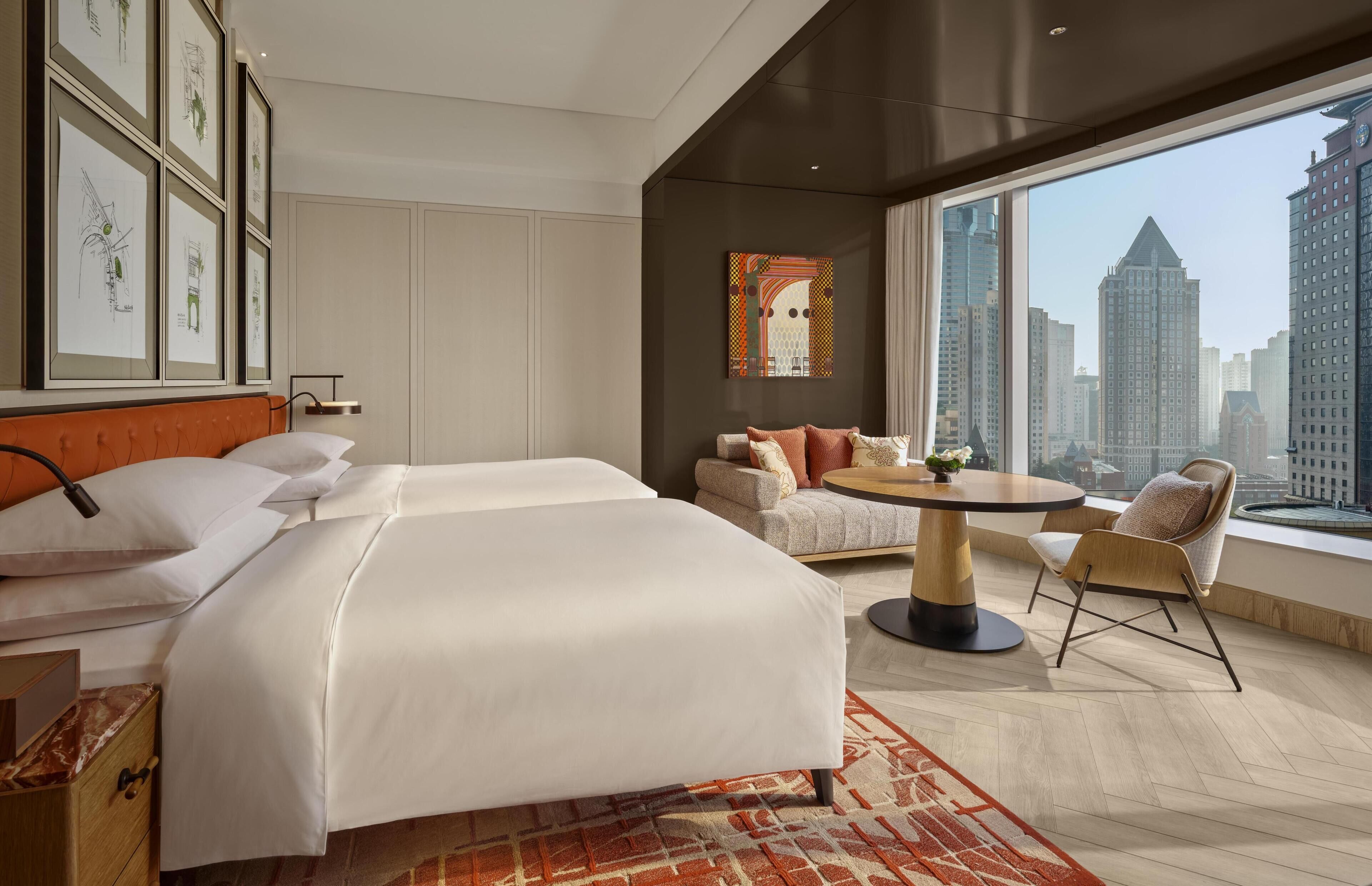 Room, 2 Twin Beds, City View, Corner | Minibar (some free items), in-room safe, WiFi (free), bed sheets