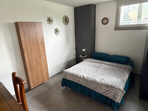 WiFi - Studio apartment 205 for big groups near Poblado Park (Medellín)
