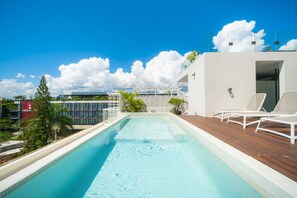 Pool - 2 BR Condo excellent location - Close to the beach (Playa del Carmen)