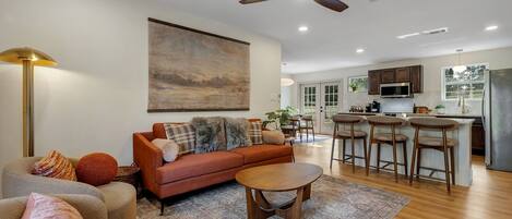 Smart TV, videojuegos, tenis de mesa y libros