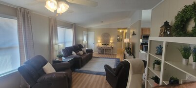 Gunter's Place: 3 Bedroom 2 Baths. Come relax with your whole family