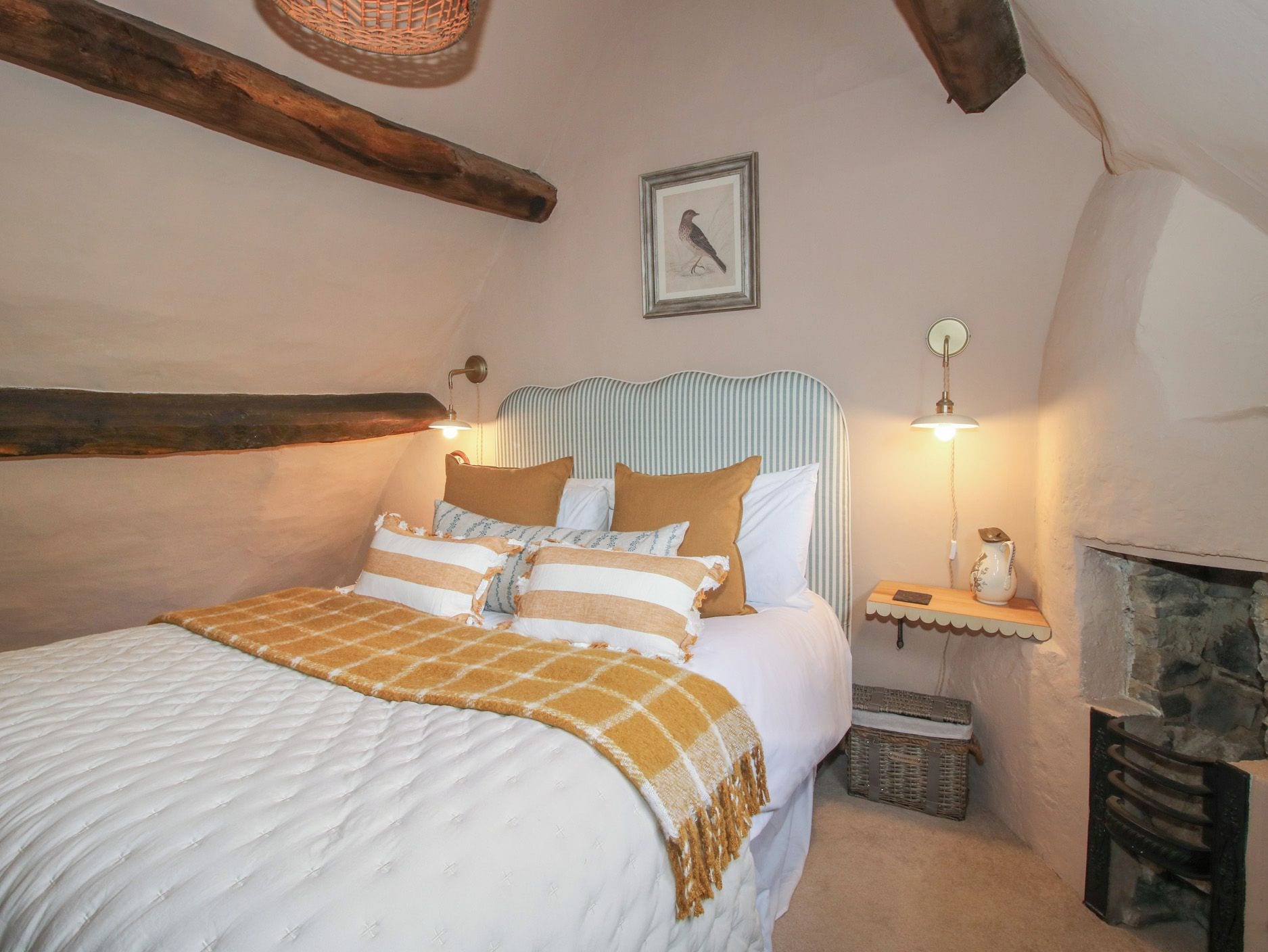 Cottage | Interior