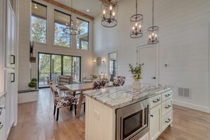 Interior - Ridge Haven Retreat - Sauna • Hot Tub • Arcade • Firepit • 4miles from Downtown (Blue Ridge)