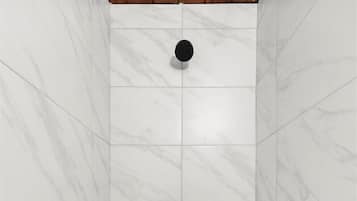 Een douche, een haardroger, handdoeken