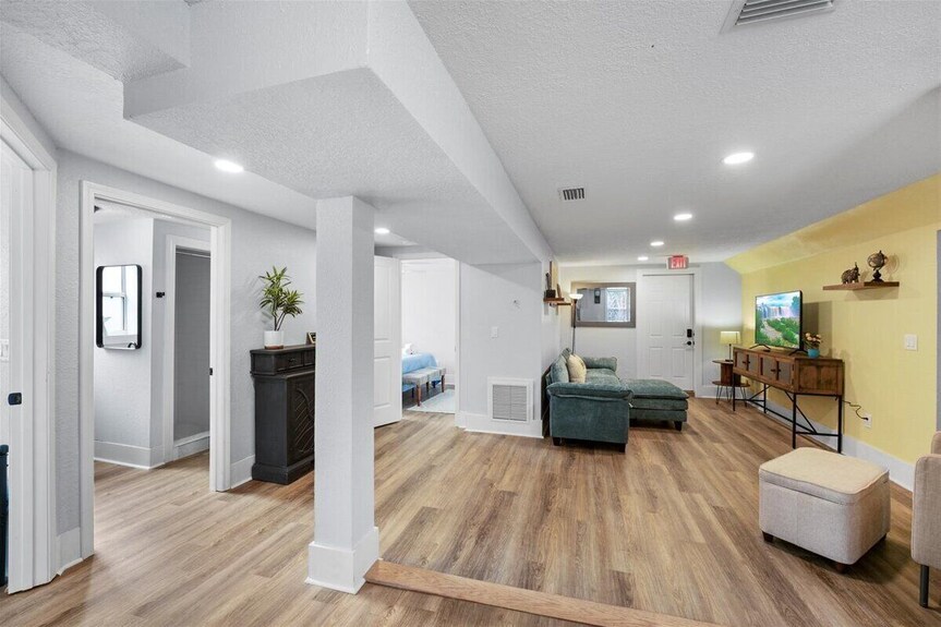 Pet-friendly Apt · Walk To Dwntwn ·Bikes & Parking - St. Augustine, FL