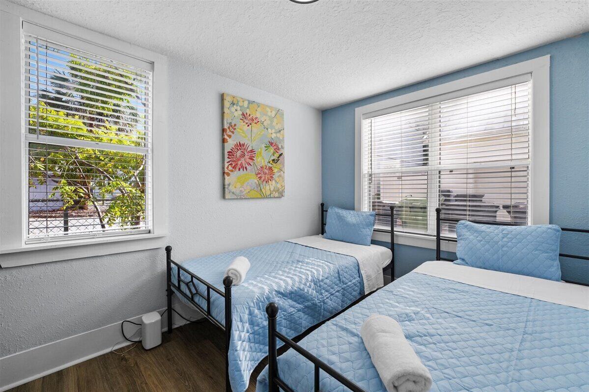 2 chambres, bureau, fer et planche à repasser, Wi-Fi gratuit