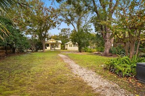 Property grounds - Fun Family Getaway-Walk/Bike 5 min w/ Free Parking (St. Augustine)