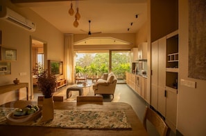 Interior - The Ten (Siolim)