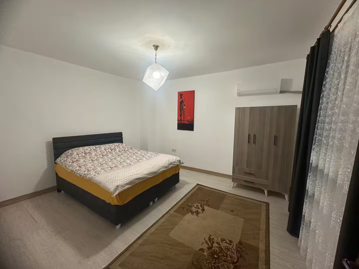 Ferros/tábuas de passar roupa, Wi-Fi, roupa de cama