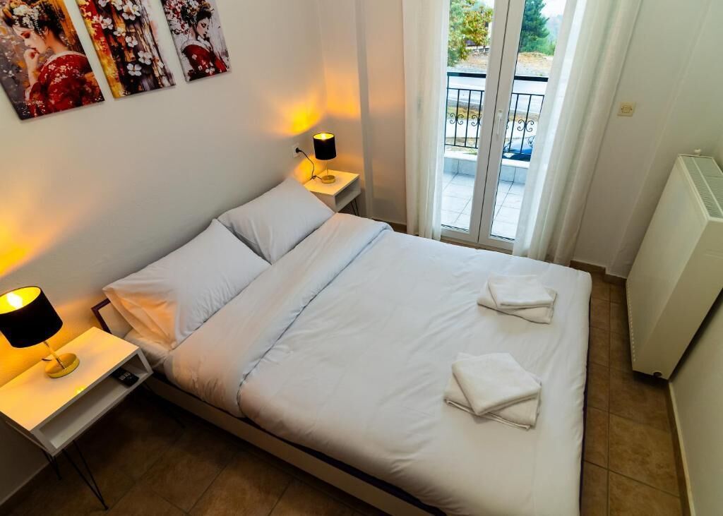 Comfort Double or Twin Room, Balcony, Mountain View | Minibar, free WiFi, bed sheets