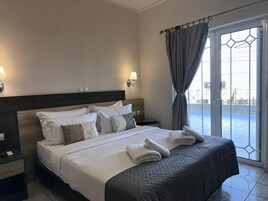 Suite superior, no fumadores, balcón | Wifi gratis