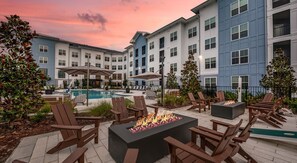 Property amenity - Landing Amazing 1bd, Yoga Studio, Clubhouse (Freeport)