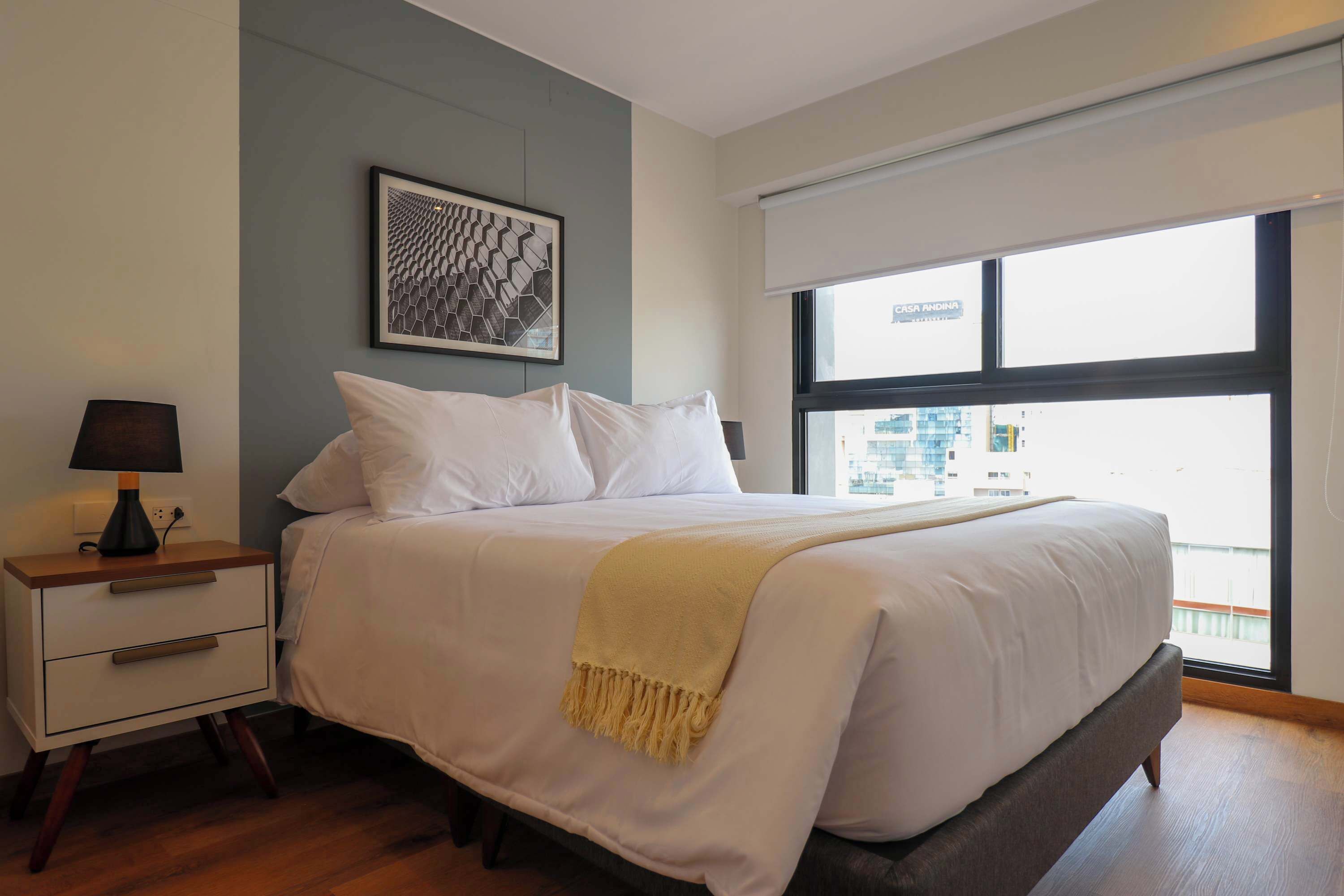 8 soverom, skrivebord, strykejern/-brett og wi-fi