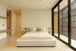 Ferros/tábuas de passar roupa, Wi-Fi, roupa de cama