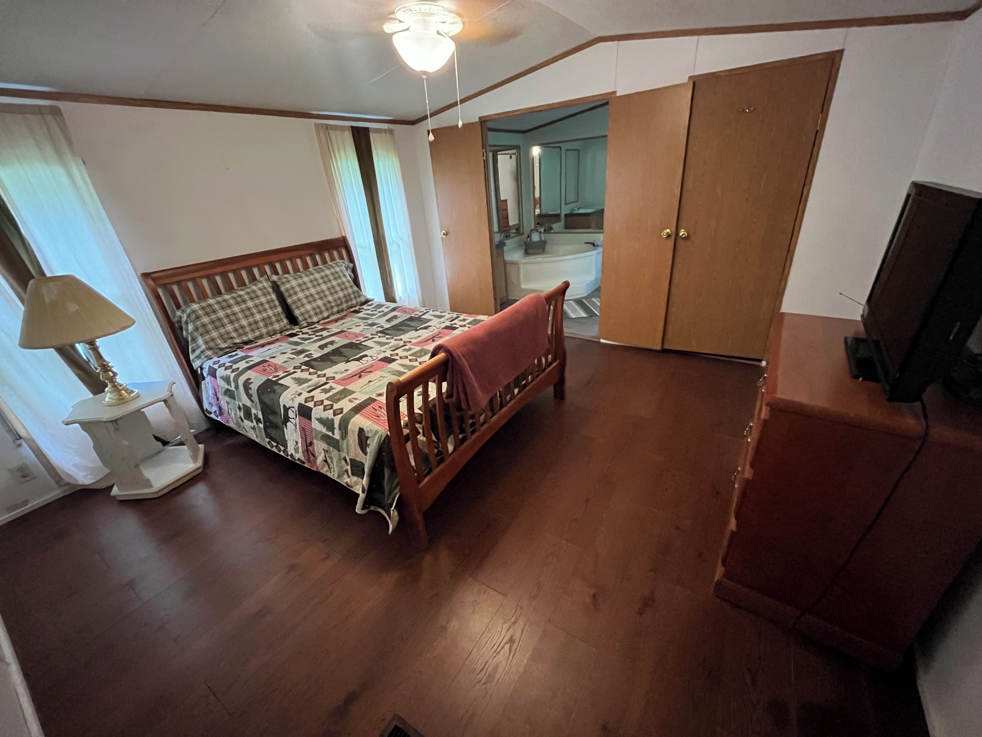 3 habitaciones y ropa de cama 