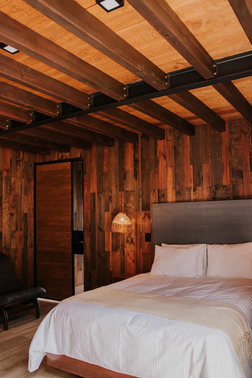 ห้องซูพีเรียสำหรับสี่ท่าน, ระเบียง, วิวภูเขา | ผ้าม่านกันแสง, เตารีด/โต๊ะรีดผ้า, Wi-Fi ฟรี