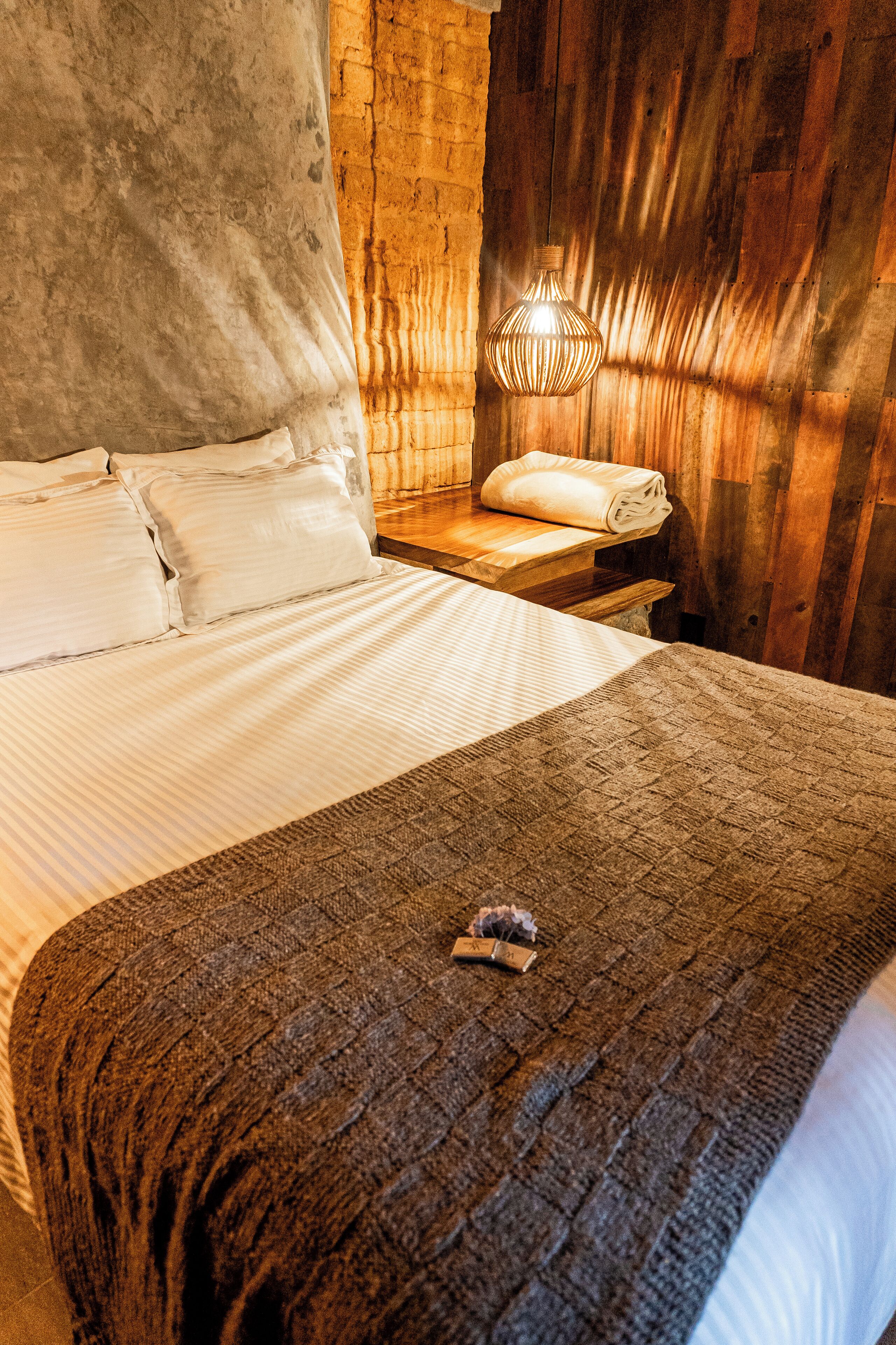 ห้องดีลักซ์ดับเบิล, ระเบียง, วิวภูเขา | ผ้าม่านกันแสง, เตารีด/โต๊ะรีดผ้า, Wi-Fi ฟรี